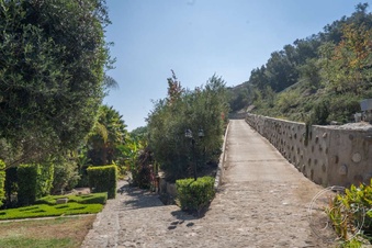Enlarge photo 116