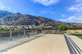 Enlarge photo 61