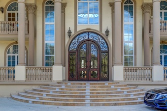 Enlarge photo 3