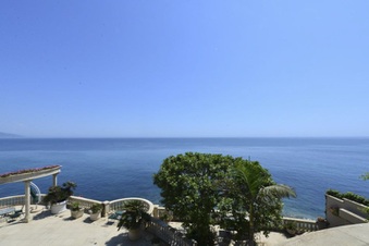 Enlarge photo 77