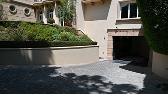 Enlarge photo 57