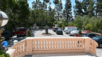 Enlarge photo 58