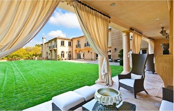 Enlarge photo 35
