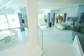 Enlarge photo 124
