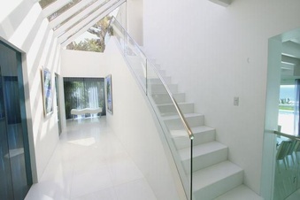 Enlarge photo 127