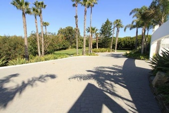 Enlarge photo 78