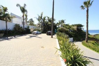 Enlarge photo 80