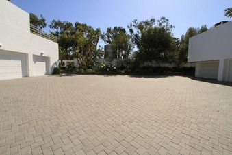 Enlarge photo 87