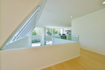 Enlarge photo 46