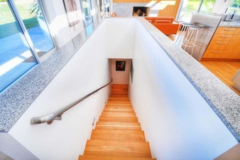 Enlarge photo 70