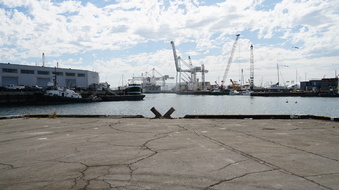 Enlarge photo 13