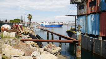 Enlarge photo 46