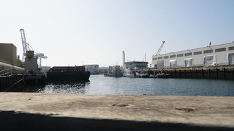 Enlarge photo 17