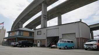 Enlarge photo 22