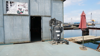 Enlarge photo 146