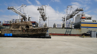 Enlarge photo 210