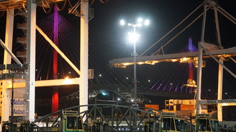 Enlarge photo 24