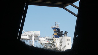 Enlarge photo 37