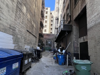 Enlarge photo 19