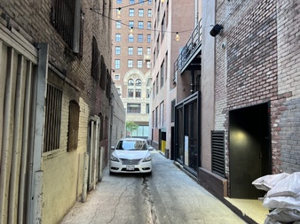 Enlarge photo 4