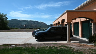 Enlarge photo 32