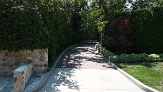 Enlarge photo 48