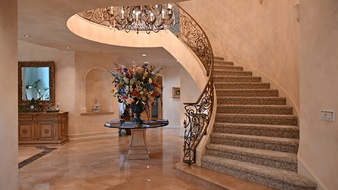 Enlarge photo 18