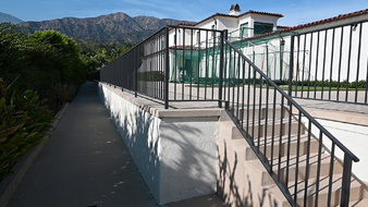 Enlarge photo 44
