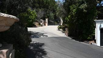 Enlarge photo 2