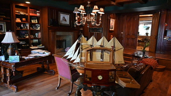 Enlarge photo 48