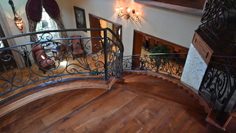 Enlarge photo 79