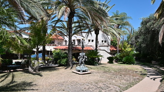 Enlarge photo 103