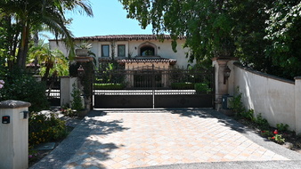 Enlarge photo 23