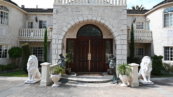 Enlarge photo 13