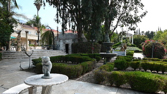 Enlarge photo 32