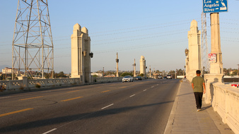 Enlarge photo 10