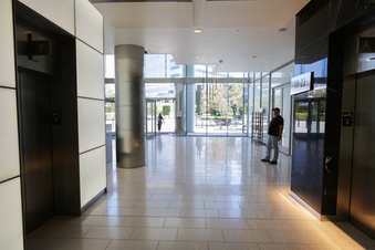 Enlarge photo 37