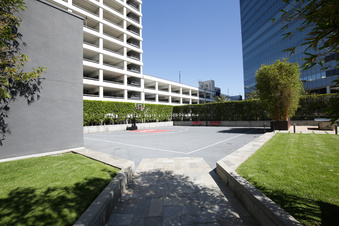 Enlarge photo 112