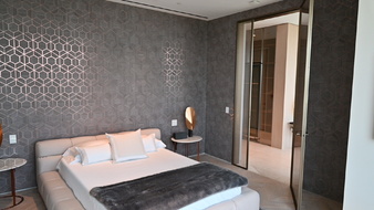 Enlarge photo 22