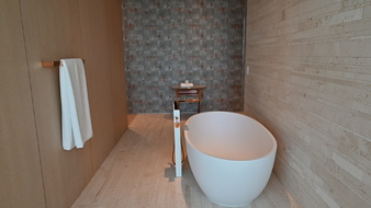 Enlarge photo 37