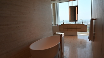 Enlarge photo 38