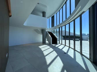 Enlarge photo 33