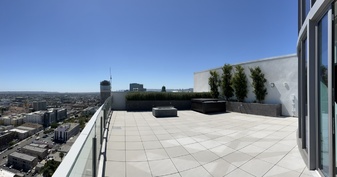 Enlarge photo 2