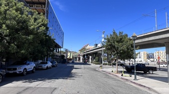 Enlarge photo 12