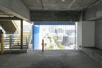 Enlarge photo 25