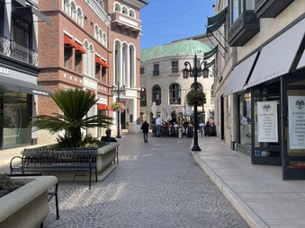 Enlarge photo 8