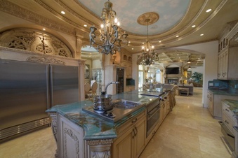 Enlarge photo 22