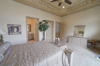 Enlarge photo 49