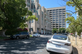 Enlarge photo 4