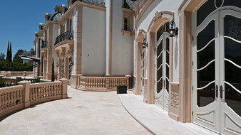 Enlarge photo 12